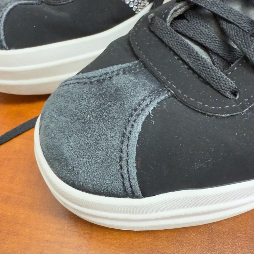 Adidas Black Sneakers‎ with Sparkling Accents size 8